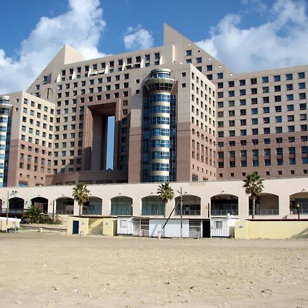 Apartments On The Beach Хайфа Экстерьер фото
