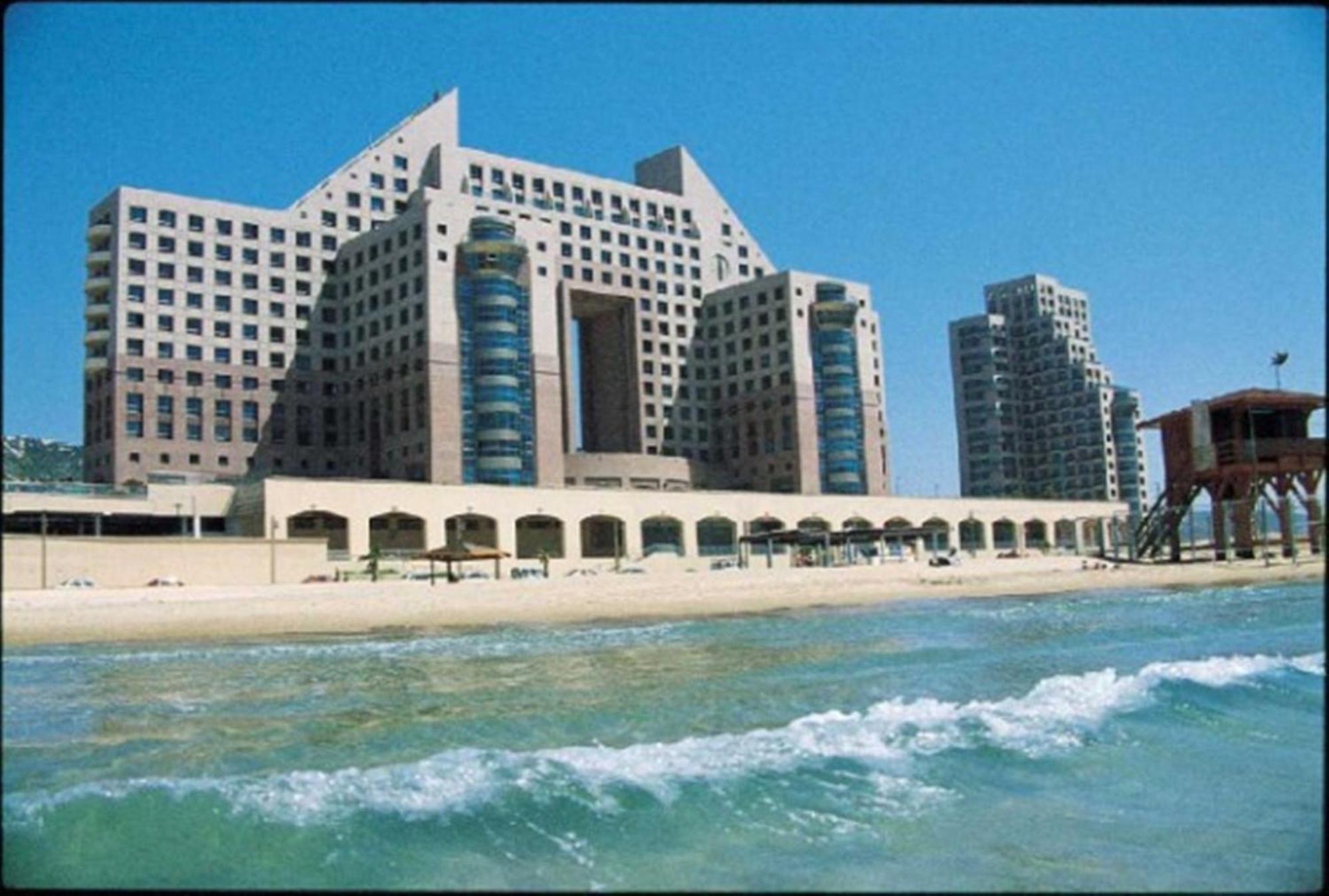 Apartments On The Beach Хайфа Экстерьер фото