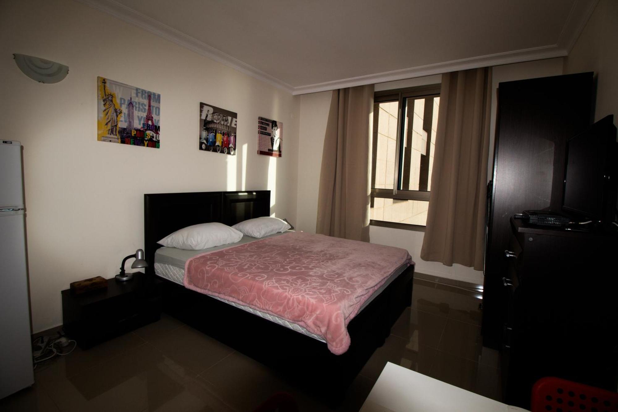 Apartments On The Beach Хайфа Номер фото