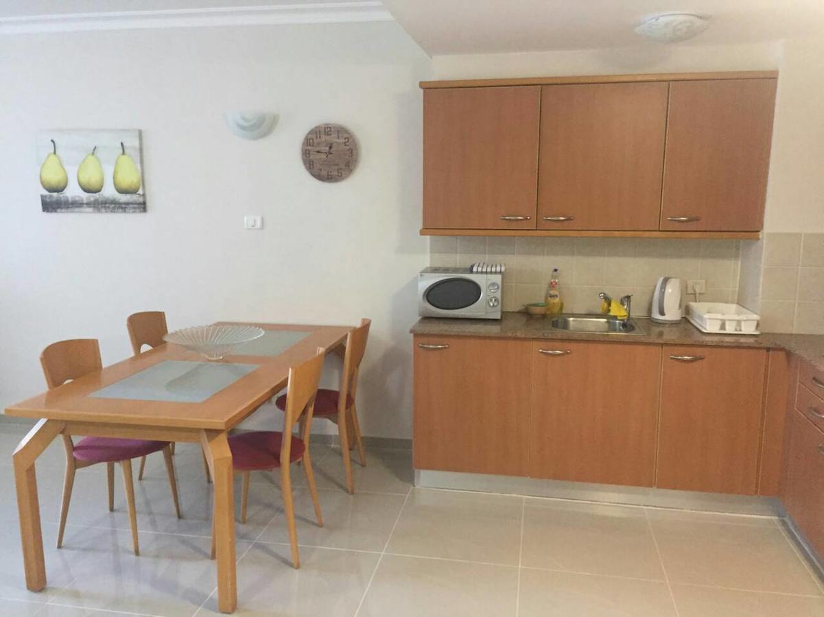 Apartments On The Beach Хайфа Экстерьер фото